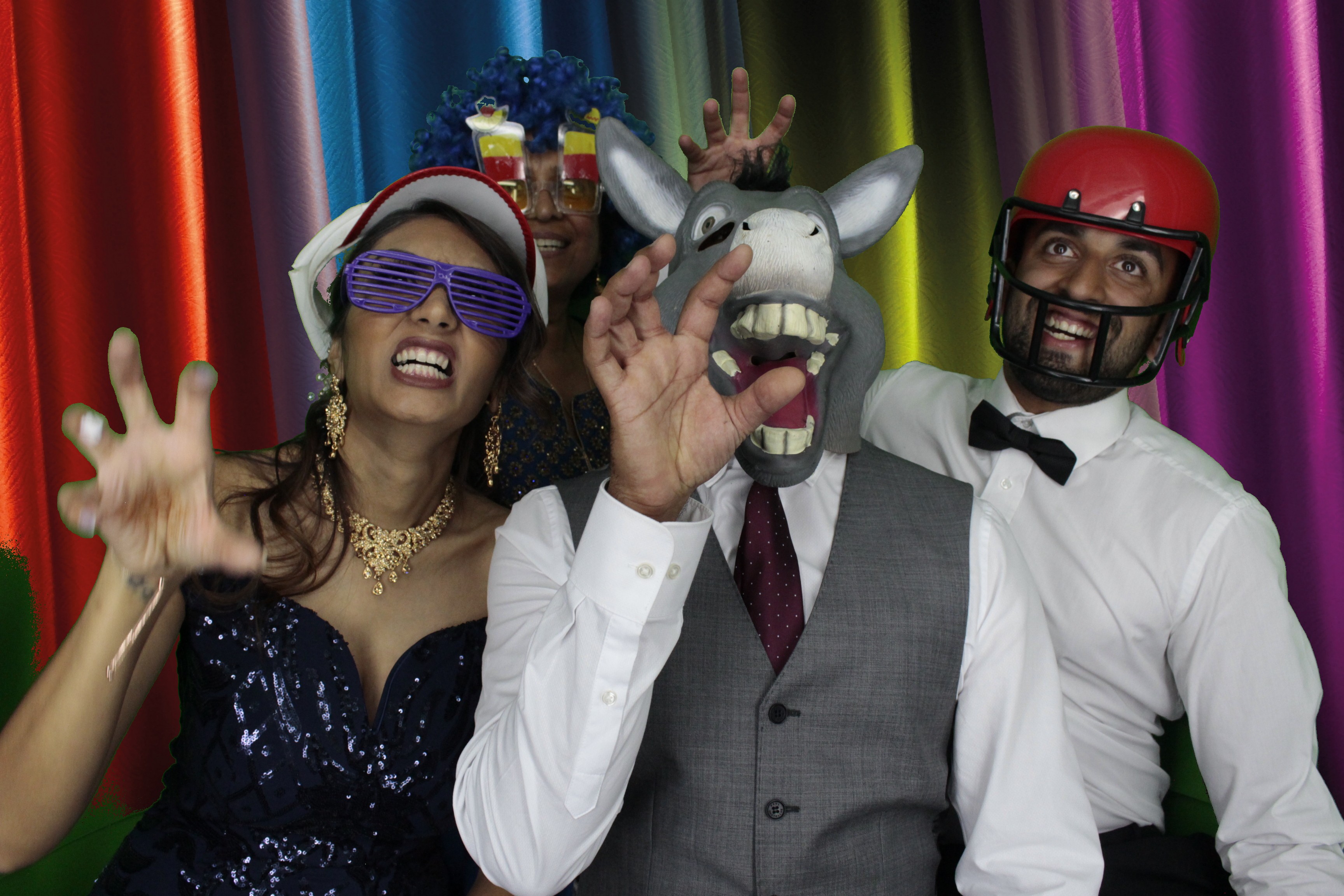 Bhavin & Yasmin’s Wedding | View more photos from the event at gallery.myphotoboothexperience.co.uk/u/MyPhotoBoothExperienceLtd/Bhavin-Yasmin’s-Wedding